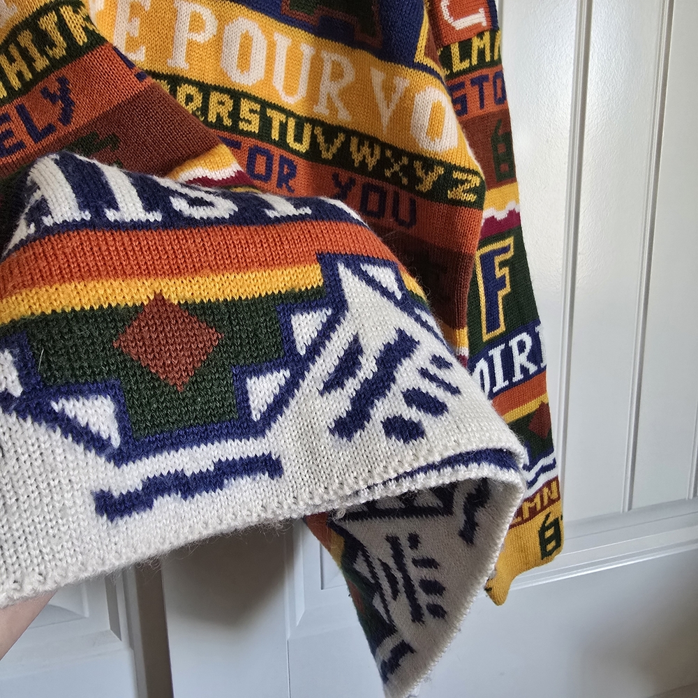 Colorful Patterned Men's Sweater - Picture 2 of 7